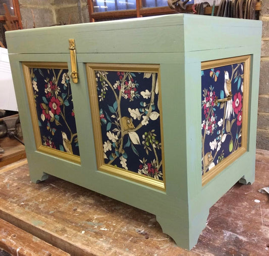 Handcrafted Pine Toy Box – with Brass Hinges, Handles & Stay